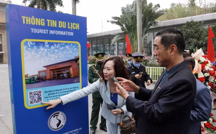 Mã QR code và hệ thống wifi miễn phí được lắp đặt ở Cửa khẩu quốc tế Móng Cái. Mã QR code và hệ thống wifi miễn phí được lắp đặt ở Cửa khẩu quốc tế Móng Cái.