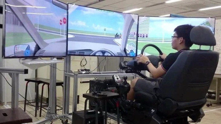 Từ ngày 1/1/2023 bắt buộc thi thực hành lái xe ô tô trên cabin ảo