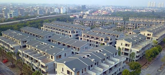 Công ty CP Đầu tư và Phát triển đô thị TDH Ecoland được lựa chọn làm nhà đầu tư mới dự án đầu tư xây dựng khu biệt thự và nhà phố vườn Vạn Tuế - Sago Palm Garden (huyện Văn Giang, Hưng Yên) nhằm hợp thức hóa sai phạm nghiêm trọng đối với dự án này.