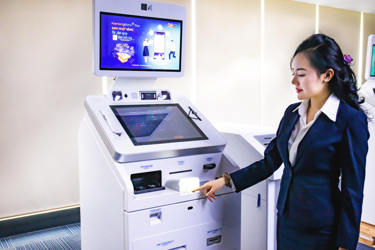 Máy giao dịch tự động thế hệ mới STM với nhiều chức năng hiện đại, có thể thay thế cho quầy giao dịch truyền thống Máy giao dịch tự động thế hệ mới STM với nhiều chức năng hiện đại, có thể thay thế cho quầy giao dịch truyền thống