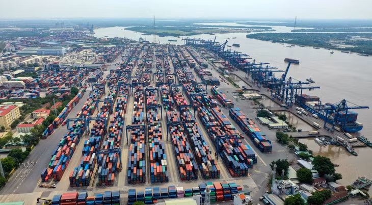 Xuất khẩu 11 tháng ước đạt gần 299,7 tỷ USD, tăng 17,5% so với cùng kỳ năm 2020