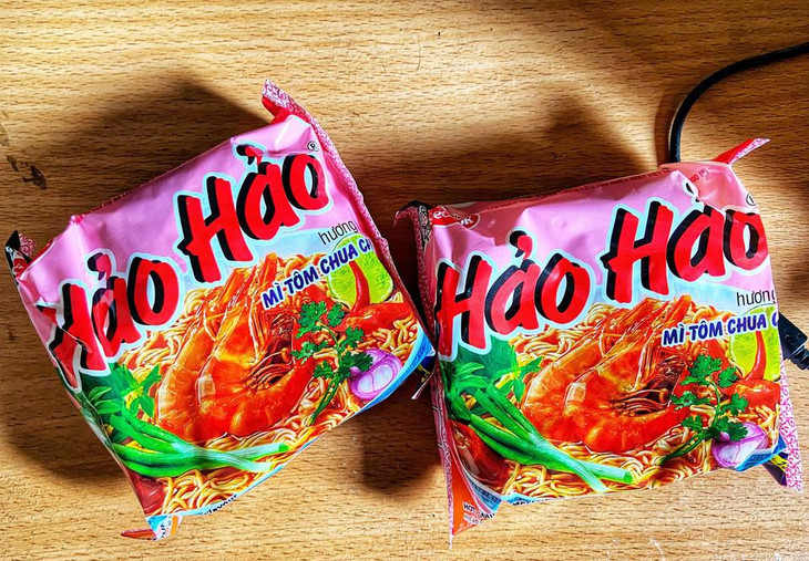 Mỳ Hảo Hảo vị tôm chua cay của Acecook Việt Nam
