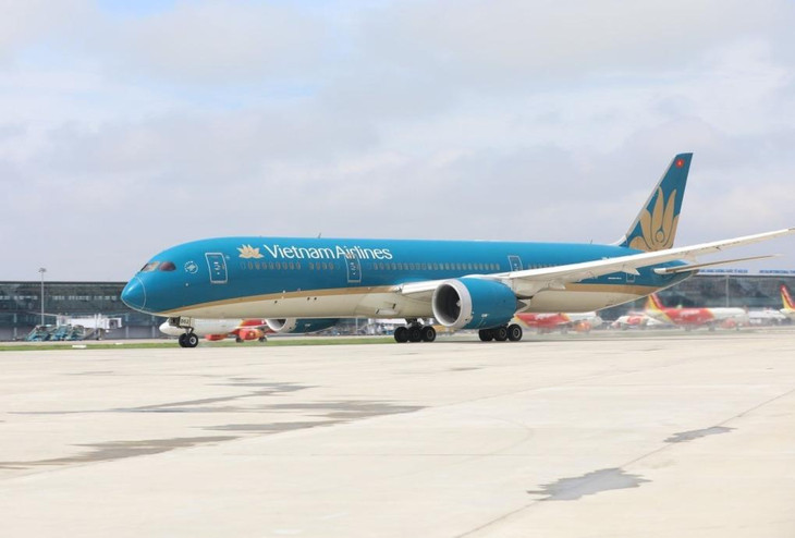 Cục Hàng không Việt Nam kiến nghị dừng các chuyến bay cứu trợ và cấm nhập cảnh từ 10 nước châu Phi