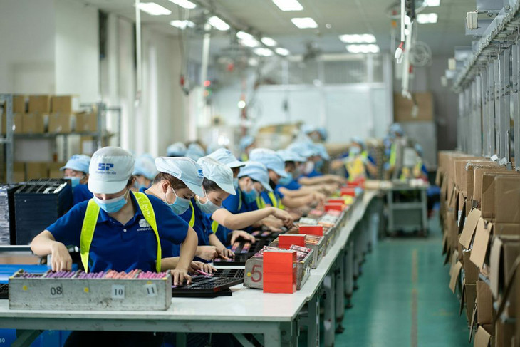Công nhân làm việc tại nhà máy của Starprint Việt Nam Công nhân làm việc tại nhà máy của Starprint Việt Nam