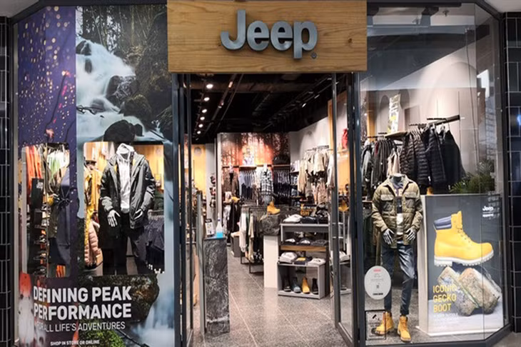 Ngân hàng Vietcombank rao bán tài sản của nhà phân phối thời trang Jeep ở Việt Nam. Ảnh minh họa Ngân hàng Vietcombank rao bán tài sản của nhà phân phối thời trang Jeep ở Việt Nam. Ảnh minh họa