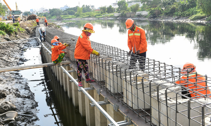 Thi công Dự án cải tạo kênh Tham Lương - Bến Cát - rạch Nước Lên, dự án sử dụng vốn đầu tư công Thi công Dự án cải tạo kênh Tham Lương - Bến Cát - rạch Nước Lên, dự án sử dụng vốn đầu tư công