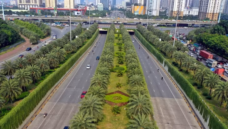 Đại lộ Thăng Long, đoạn qua Trung tâm hội nghị quốc gia