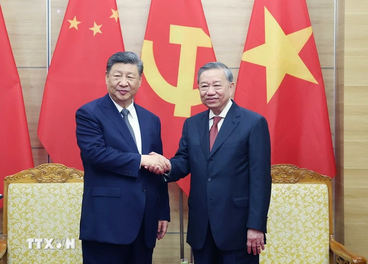 Tổng Bí thư Tô Lâm và Tổng Bí thư, Chủ tịch nước Trung Quốc Tập Cận Bình. Ảnh: TTXVN