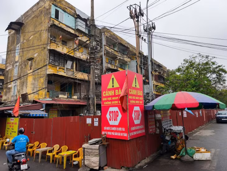 Chung cư A7, A8 Vạn Mỹ bị thu hồi vì nghiêng, lún vượt quá giới hạn cho phép