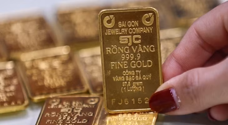 Chiều 19/4, Công ty Vàng bạc đá quý Sài Gòn hạ giá vàng miếng về 112 - 114 triệu đồng/lượng