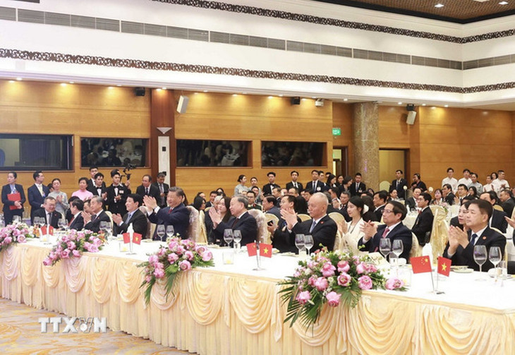 Đại biểu hai nước dự chiêu đãi. Ảnh: TTXVN