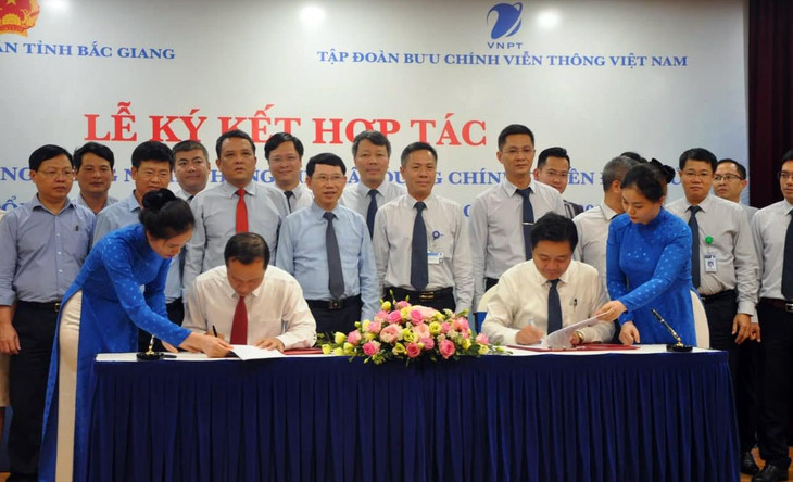 Lễ ký kết Biên bản ghi nhớ hợp tác về VT- CNTT, xây dựng chính quyền điện tử, chuyển đổi số và xây dựng đô thị thông minh giai đoạn 2021 – 2025 giữa UBND tỉnh Bắc Giang và Tập đoàn VNPT Lễ ký kết Biên bản ghi nhớ hợp tác về VT- CNTT, xây dựng chính quyền điện tử, chuyển đổi số và xây dựng đô thị thông minh giai đoạn 2021 – 2025 giữa UBND tỉnh Bắc Giang và Tập đoàn VNPT
