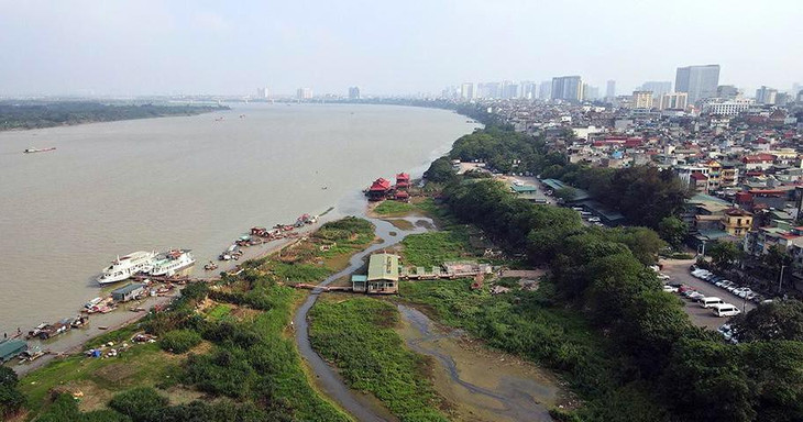 Nhắc đến quy hoạch sông Hồng thì không thể không nhắc đến quỹ đất đắc địa của dự án nằm giữa đôi bờ sông.