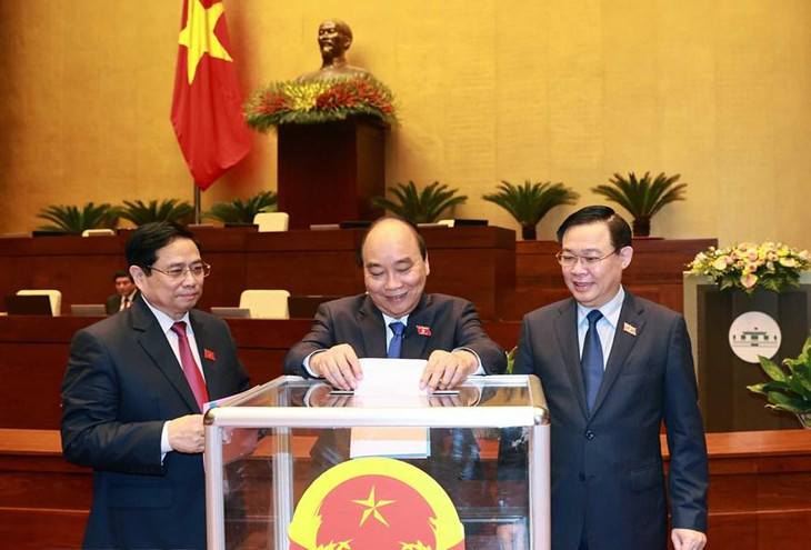 hội Vương Đình Huệ bỏ phiếu phê chuẩn đề nghị việc bổ nhiệm một số Phó Thủ tướng Chính phủ, một số Bộ trưởng và thành viên khác của Chính phủ. Ảnh: TTXVN hội Vương Đình Huệ bỏ phiếu phê chuẩn đề nghị việc bổ nhiệm một số Phó Thủ tướng Chính phủ, một số Bộ trưởng và thành viên khác của Chính phủ. Ảnh: TTXVN