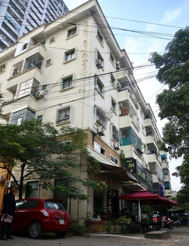 Trong thời gian tới, nếu chủ đầu tư không khắc phục hậu quả tại Chung cư Nhà B, UBND quận Bắc Từ Liêm sẽ chuyển vụ việc này cho cơ quan công an để điều tra