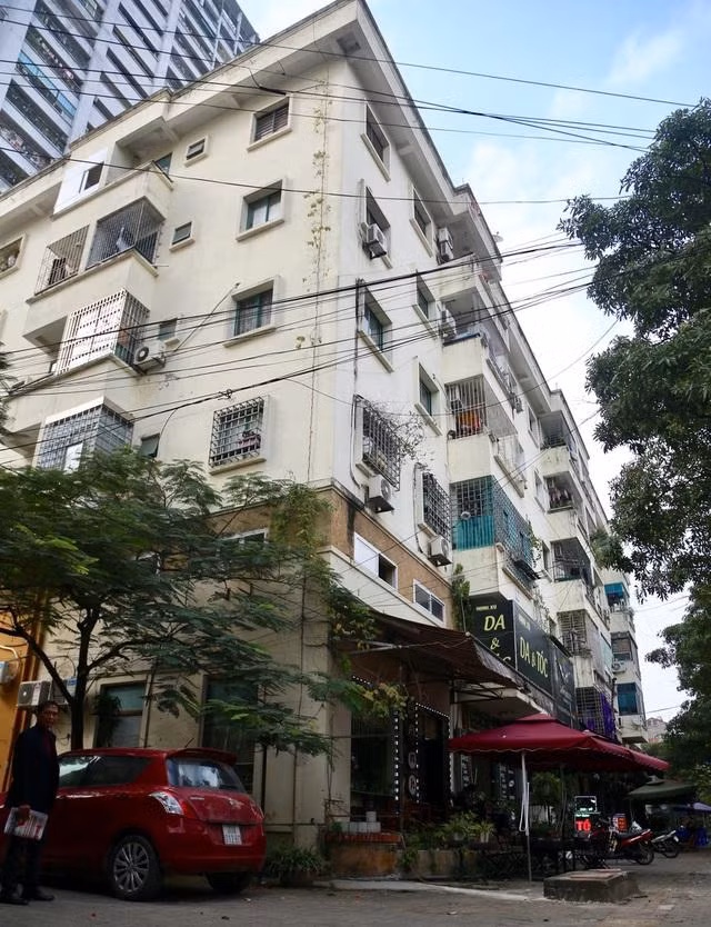 Trong thời gian tới, nếu chủ đầu tư không khắc phục hậu quả tại Chung cư Nhà B, UBND quận Bắc Từ Liêm sẽ chuyển vụ việc này cho cơ quan công an để điều tra