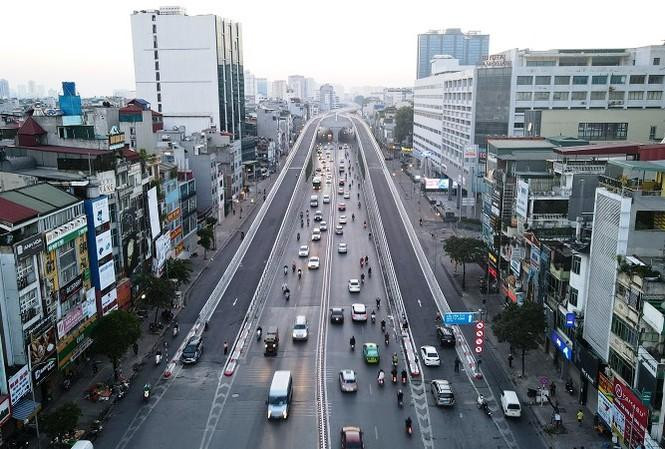 Đường Vành đai 2 trên cao (đoạn Ngã Tư Sở - Ngã Tư Vọng) vừa đưa vào sử dụng Đường Vành đai 2 trên cao (đoạn Ngã Tư Sở - Ngã Tư Vọng) vừa đưa vào sử dụng