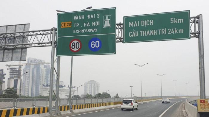 Hà Nội khôi phục lộ trình 16 tuyến xe buýt sau khi thông xe cầu Thăng Long