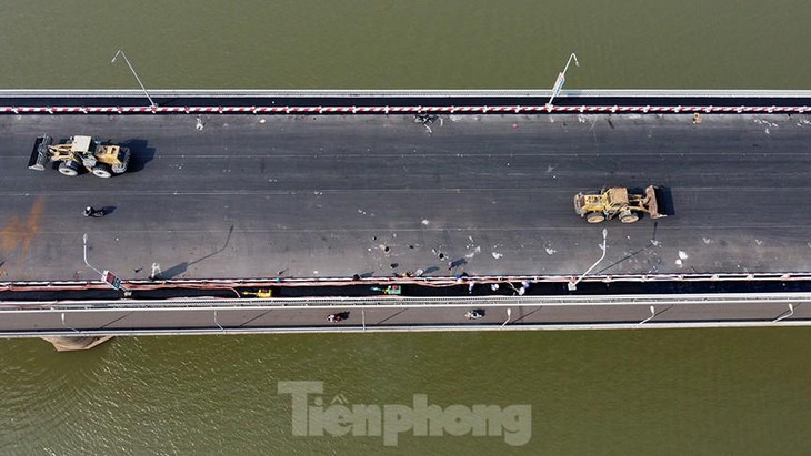 Được biết với công nghệ sửa chữa mặt cầu lần này, công trình sẽ có tuổi thọ khoảng 10 năm.