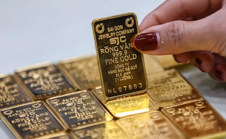 Vàng miếng tại trụ sở SJC ở quận 3