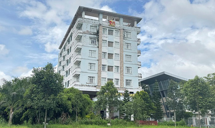 Nhà khách Tây Nam Bộ cách trung tâm hành chính TP. Cần Thơ khoảng 3 km