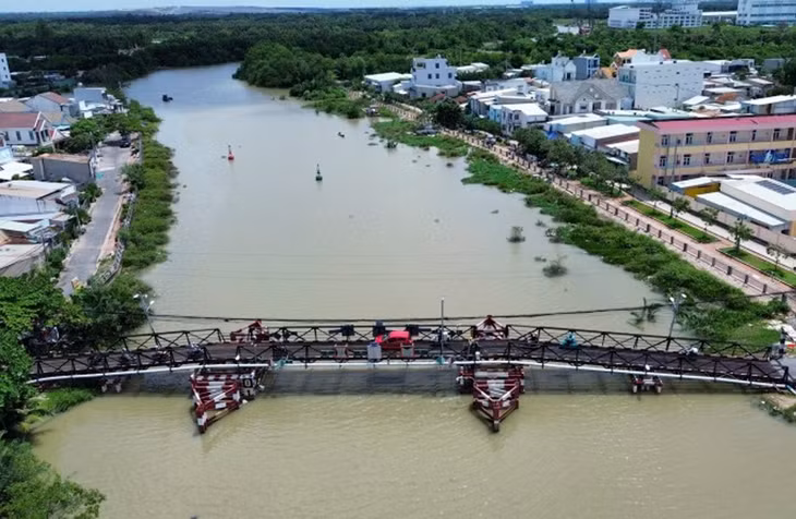 Hiện trạng cầu sắt Rạch Tôm