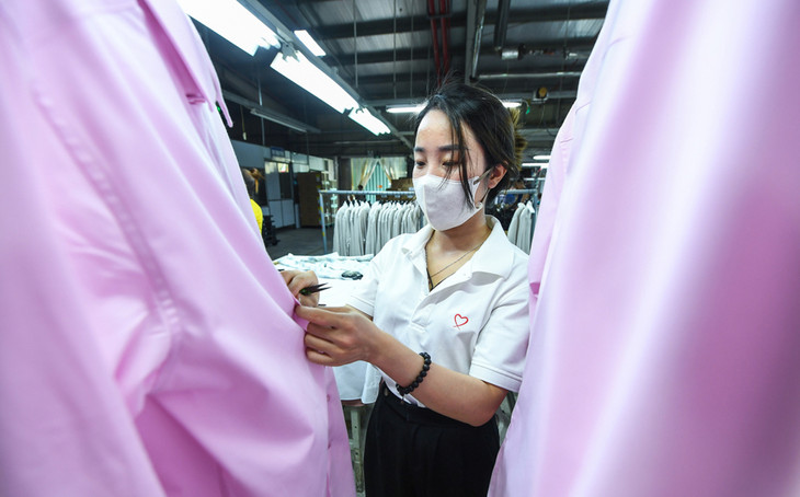 Giờ vào ca của lao động tại một công ty may ở Hải Phòng