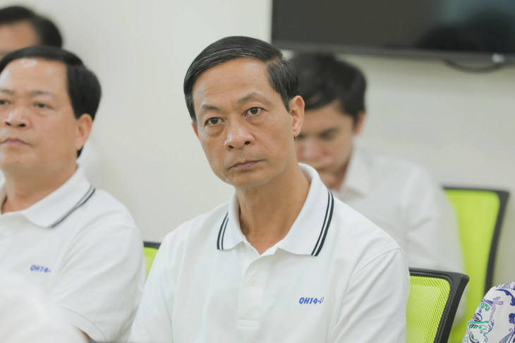 Ông Đỗ Mạnh Hiến lắng nghe những chia sẻ về mô hình kinh tế nông nghiệp tuần hoàn, công nghệ cao của Tập đoàn TH Ông Đỗ Mạnh Hiến lắng nghe những chia sẻ về mô hình kinh tế nông nghiệp tuần hoàn, công nghệ cao của Tập đoàn TH