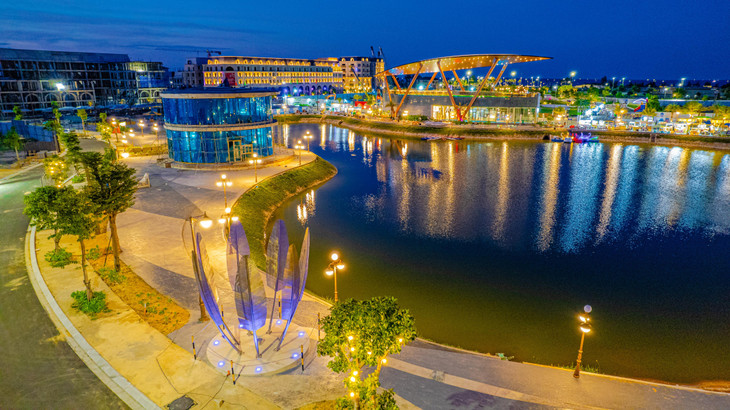 Ánh sáng hành Mộc sẽ được thể hiện rõ nét tại khu vực hồ điều hòa với các biểu tượng ánh sáng có một không hai tại Việt Nam. Ánh sáng hành Mộc sẽ được thể hiện rõ nét tại khu vực hồ điều hòa với các biểu tượng ánh sáng có một không hai tại Việt Nam.