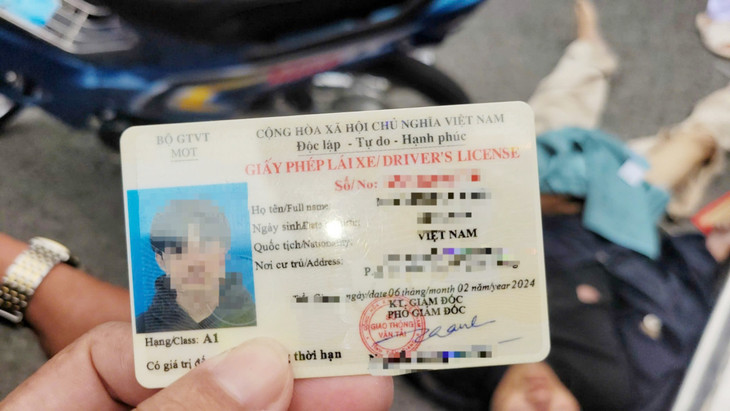 Sở GTVT Long An đang xin UBND tỉnh cho phép tạm thời mua trực tiếp phụ kiện in GPLX từ Bộ Công an