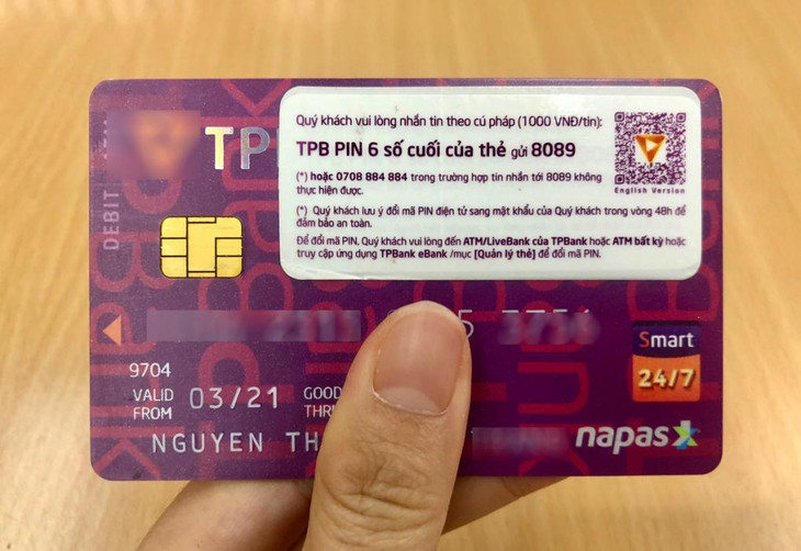 Thẻ ATM có gắn chip của một ngân hàng