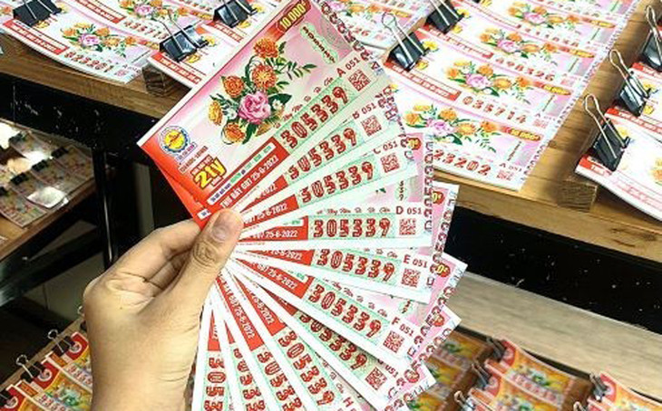 Đấu giá 224 tấn vé xổ số được chặt góc, cùi vé xổ số Sóc Trăng Đấu giá 224 tấn vé xổ số được chặt góc, cùi vé xổ số Sóc Trăng