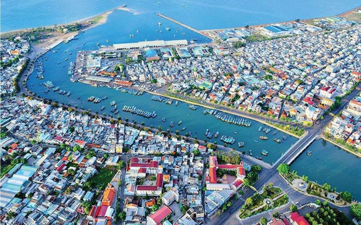 Tổ hợp dịch vụ du lịch nghỉ dưỡng, vui chơi giải trí, khu đô thị mới tại Bình Thuận có diện tích khoảng 5.000 ha, tổng vốn đầu tư 50.000 tỷ đồng