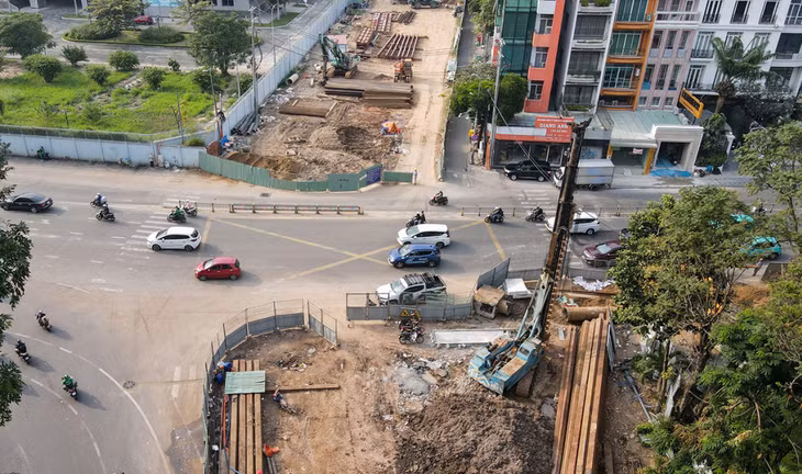 Công trường đoạn qua nút giao Trần Quốc Hoàn - Phan Thúc Duyện