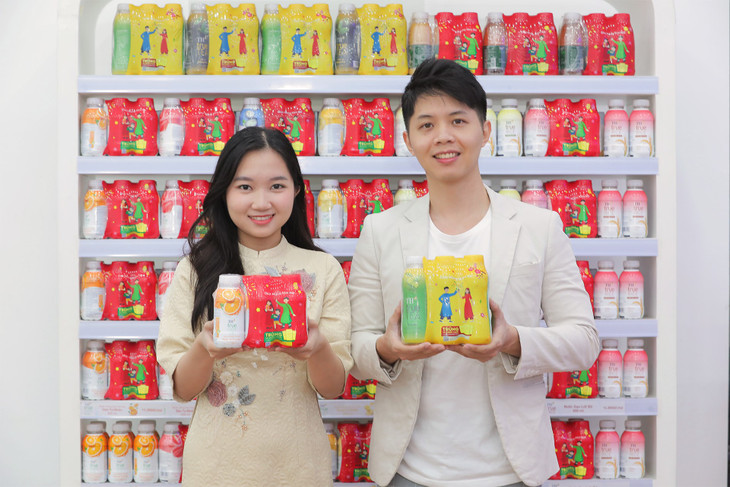 Hương vị thanh mát, đã khát của bộ đôi TH true TEA từ lâu đã được nhiều bạn trẻ ưa chuộng