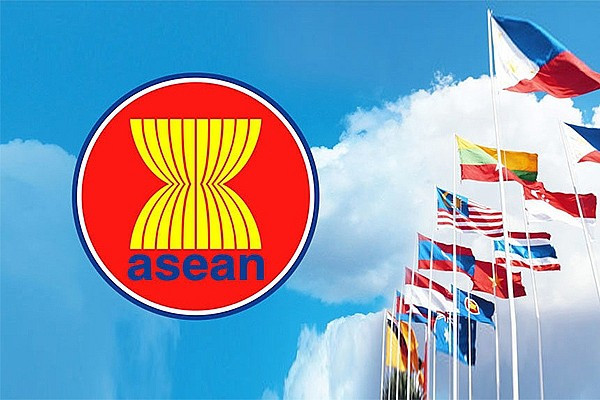 Lần đầu tiên các Bộ trưởng Ngoại giao ASEAN ra Tuyên bố chung về chủ đề hoà bình và an ninh khu vực