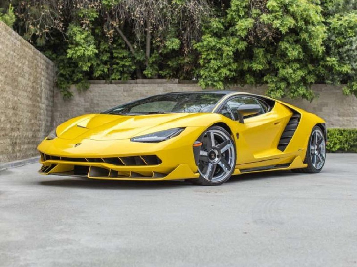 Chỉ có 20 chiếc Lamborghini Centenario Couple được sản xuất trên thế giới (Ảnh: MSN)