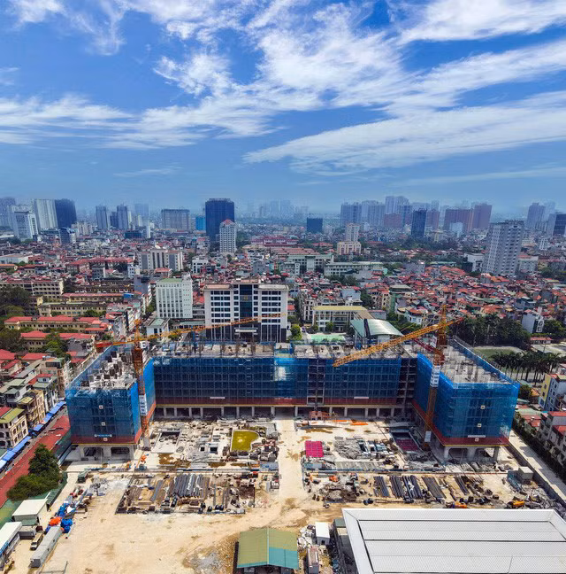 3 tầng hầm và 8/35 tầng chung cư Mipec Rubik360 đã được xây dựng xong phần thô