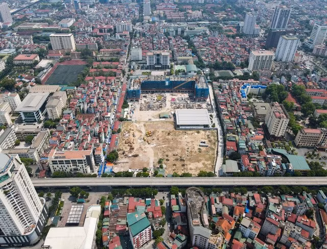 Mipec Rubik360 sở hữu vị trí tâm điểm phía Tây với 3 mặt tiền ấn tượng