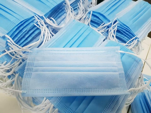 Khẩu trang đang bình ổn giá