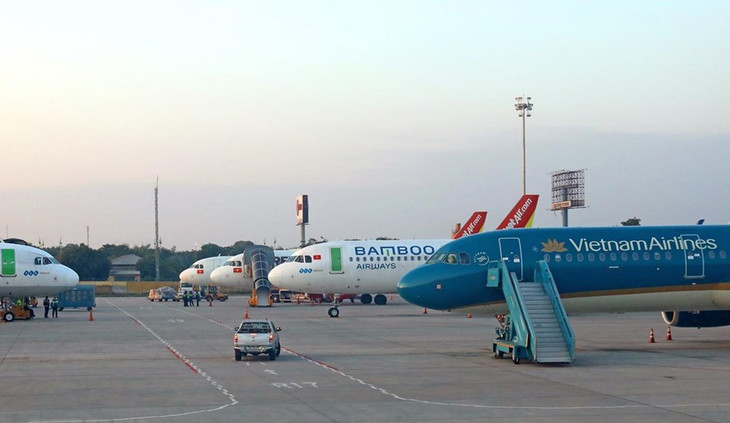 Máy bay của các hãng hàng không Việt Nam tại sân bay Nội Bài