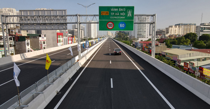 Thông xe đường Vành đai 3 trên cao Mai Dịch - Nam Thăng Long