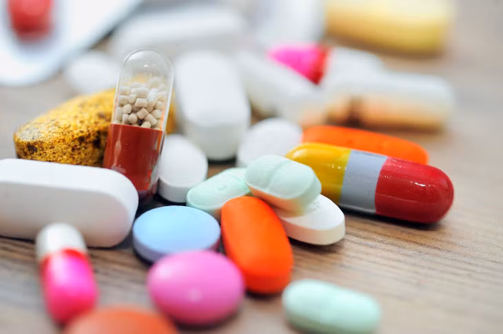 Từ ngày 20/11, hơn 60.000 loại thuốc được niêm yết giá