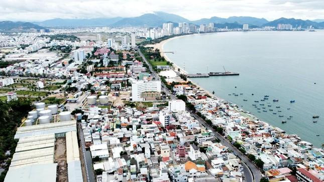 Nha Trang phải tạm dừng cấp phép xây dựng nhiều nơi vì chưa có quy hoạch chi tiết 1/500. Nha Trang phải tạm dừng cấp phép xây dựng nhiều nơi vì chưa có quy hoạch chi tiết 1/500.