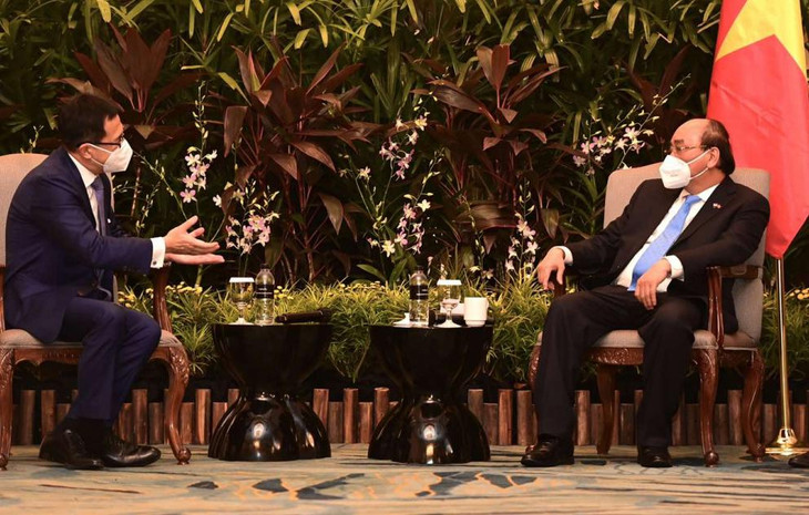 Chủ tịch nước Nguyễn Xuân Phúc tiếp ông Richard Li Tzai-kai, Chủ tịch Tập đoàn bảo hiểm FWD