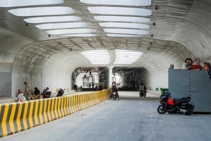 Công trình cụm nút giao thông phía tây cầu Trần Thị Lý Đây là nút giao khác mức 3 tầng với tổng vốn đầu tư hơn 723 tỉ đồng, có thiết kế đường hầm dài hơn 900 m chạy bên dưới đường Duy Tân xuyên qua nút giao đến chân cầu Trần Thị Lý. Dự án do Ban quản lý Dự án đầu tư xây dựng các công trình giao thông Đà Nẵng điều hành