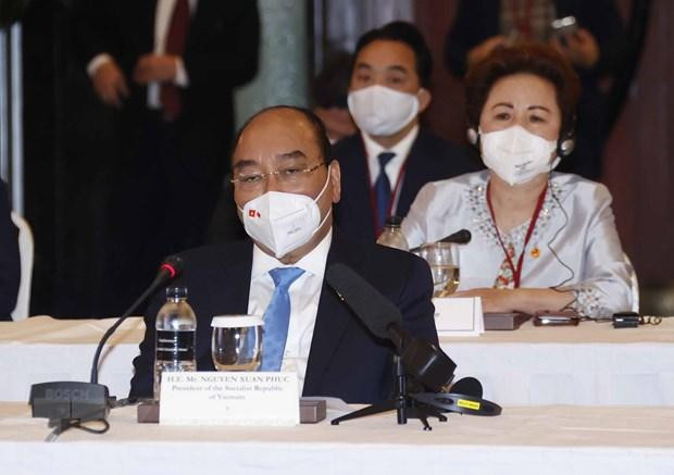 Chủ tịch nước Nguyễn Xuân Phúc dự Đối thoại doanh nghiệp Việt Nam-Singapore. Ảnh: TTXVN