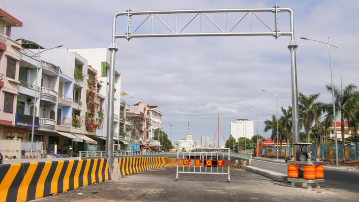 Hầm chui phía tây cầu Trần Thị Lý hoàn thành sẽ giải quyết tình trạng ùn tắc giao thông hướng đường Duy Tân từ sân bay quốc tế Đà Nẵng (Q.Hải Châu) đi qua cầu Trần Thị Lý hướng về các bãi biển thuộc Q.Ngũ Hành Sơn