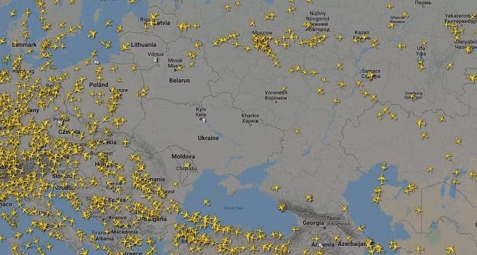 Không phận Ukraine vắng bóng máy bay. Ảnh: Flightradar24