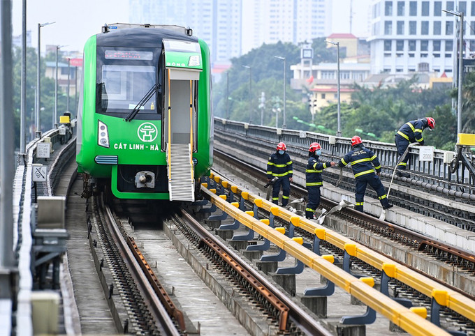 Diễn tập cứu nạn trên tuyến đường sắt Cát Linh - Hà Đông Diễn tập cứu nạn trên tuyến đường sắt Cát Linh - Hà Đông